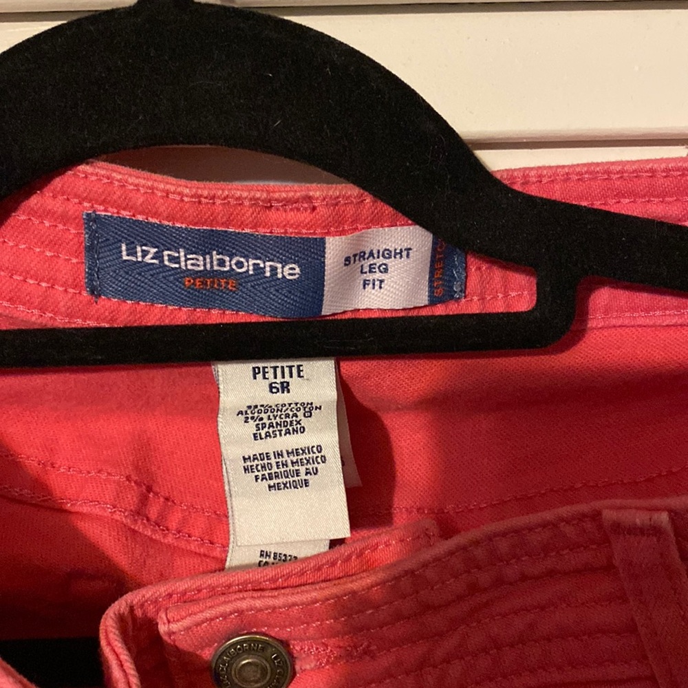 Women’s pink petite 6 Liz Claiborne stretchy Jean
